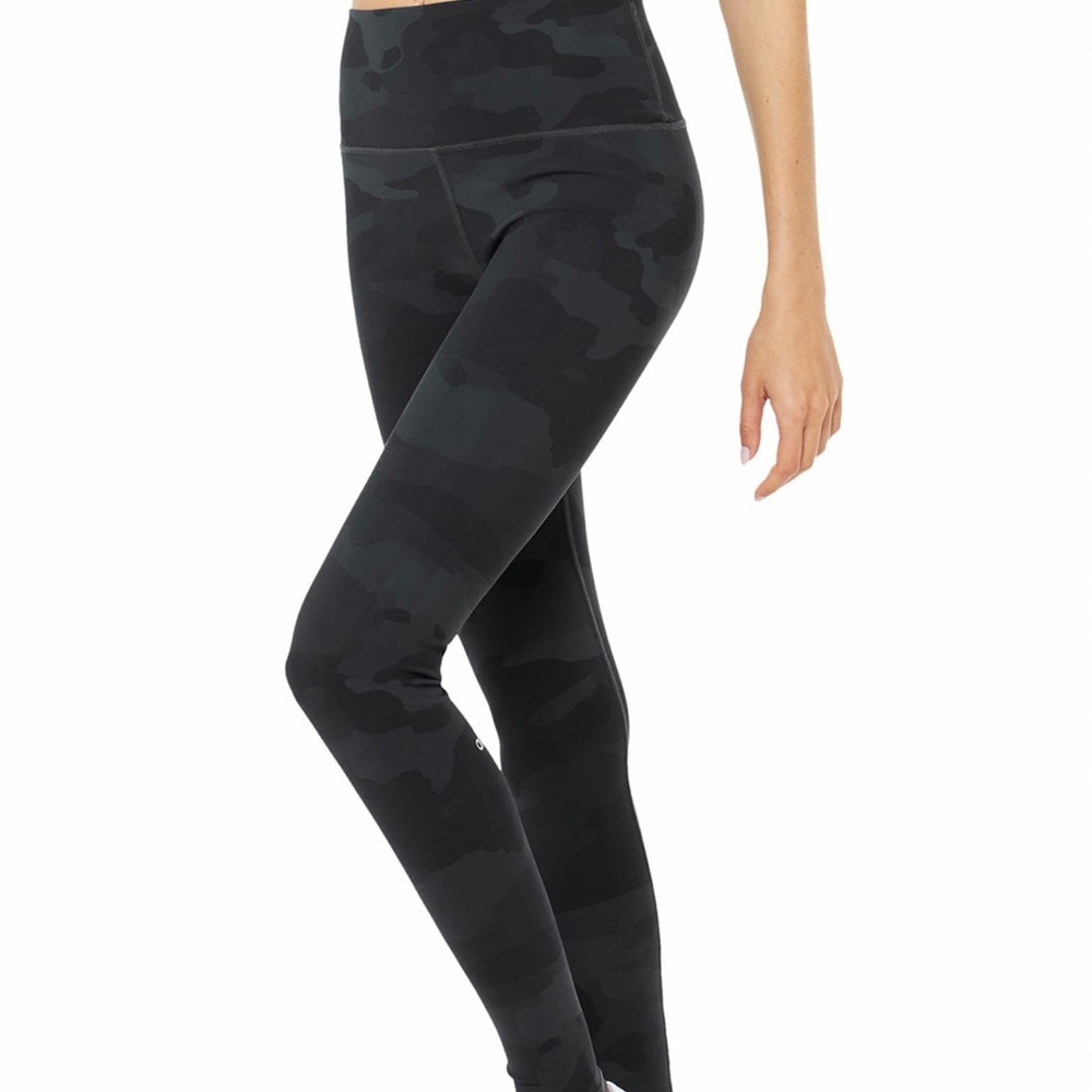 Alo Yoga High Waisted Camo Vapor Leggings - Picture 2 of 8